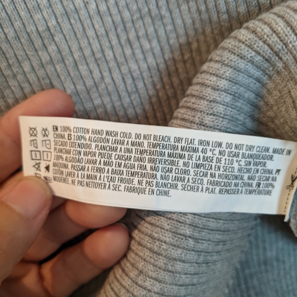 Cropped ribbed long sleeve notched Vneck pullover, neutral taupe - Picture 3 of 4